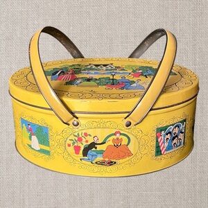 Vintage Victorian Theme Oval Double Handled Lidded Sewing/Storage Tin Container